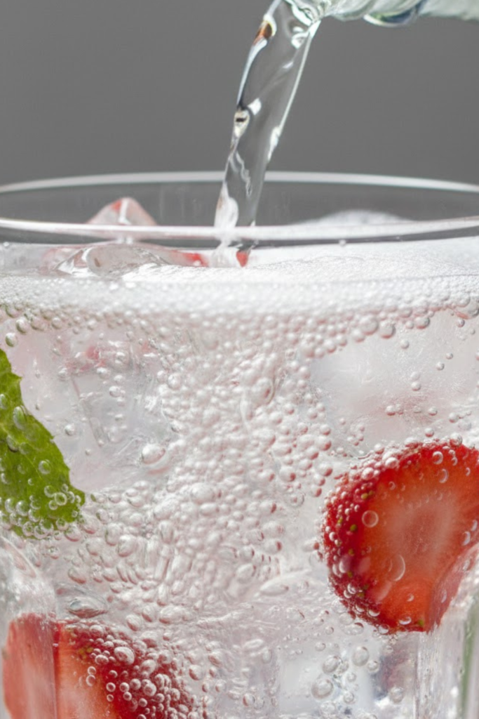 The Ultimate Refreshing Strawberry Lime Mojito Mocktail Recipe for Spring 2026 4 Article Image 2026 02 10T202017.920