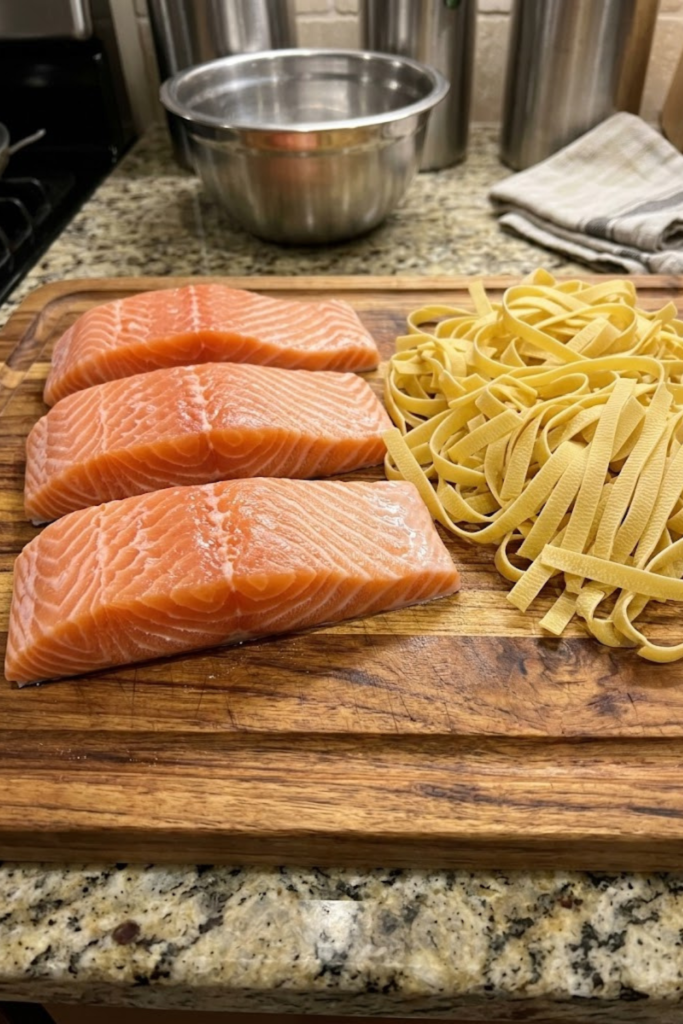 The Ultimate 20-Minute Salmon Alfredo with Spinach Recipe (2026) 2 Untiteled Design 1 5